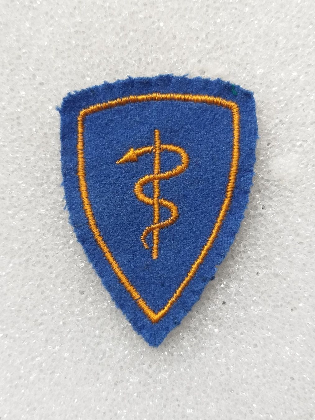 Placchette & Badge: Funktionsabzeichen Arzt Ord. 1949 – Usato da Bauma venduto da SwissMilitaria