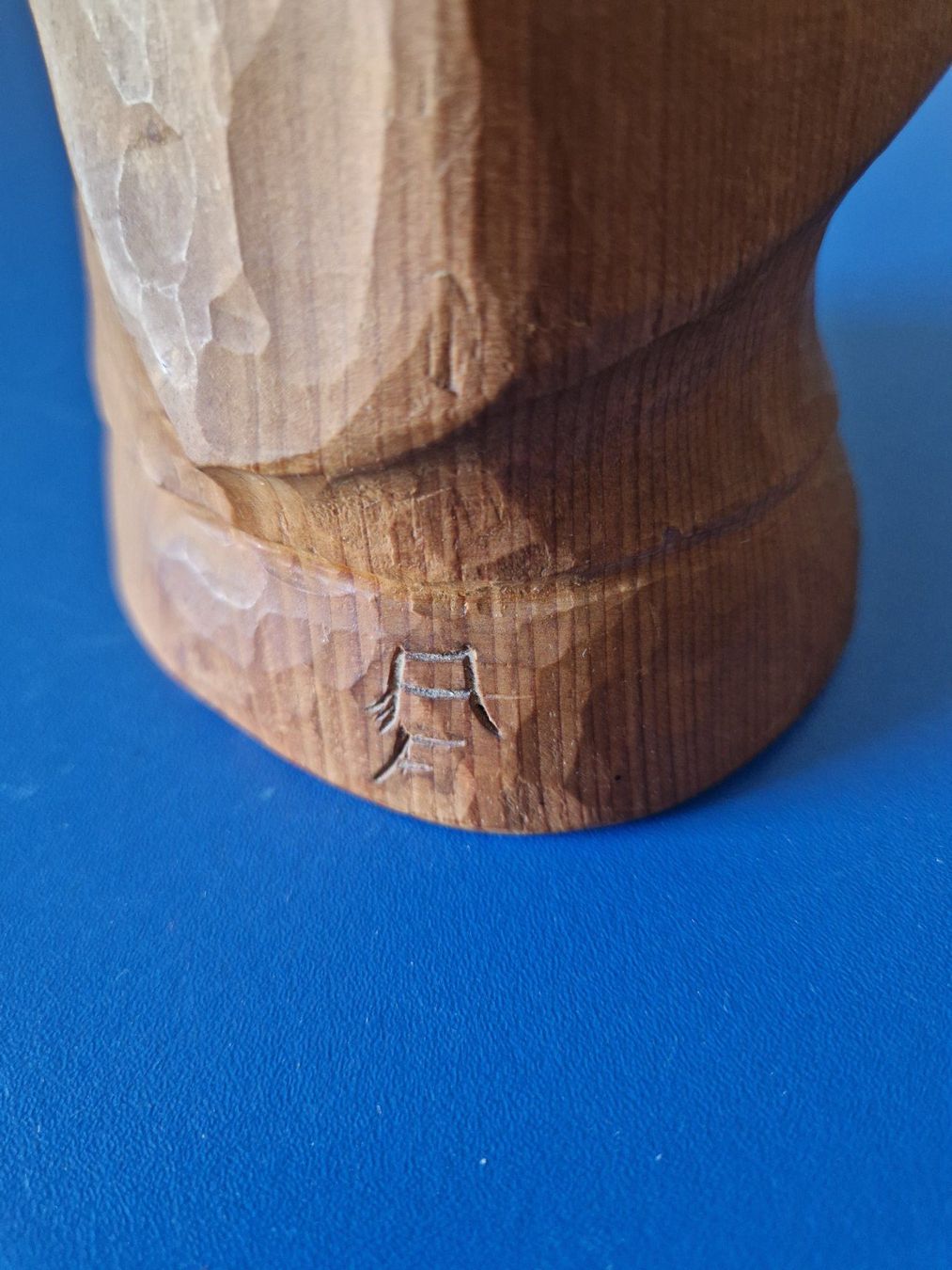 Sculptures & Statues: vintage Holz Skulptur Mutter mit Kind – D'occasion à Münchenbuchsee par Aare22 6