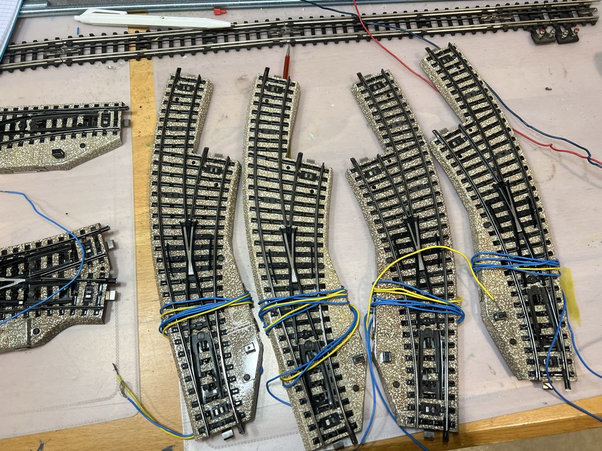 Märklin Trains électriques: Märklin Weichen – D'occasion à Dübendorf par Troggy