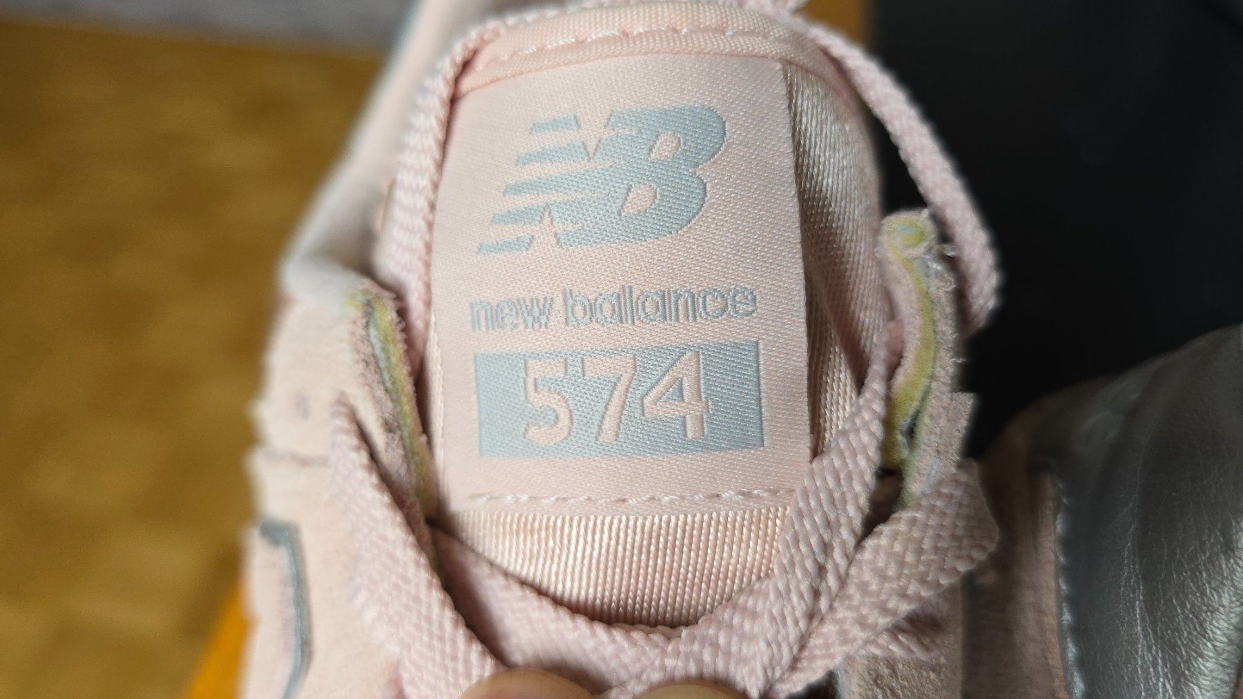 New Balance Scarpe da donna: New Balance 574 EU 37 – Usato da Wallisellen venduto da theblacksheep 3