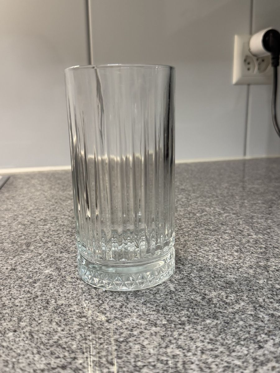 Verres: Trinkglas – Neuf (Voir description) à Uerikon par Shadi.1709