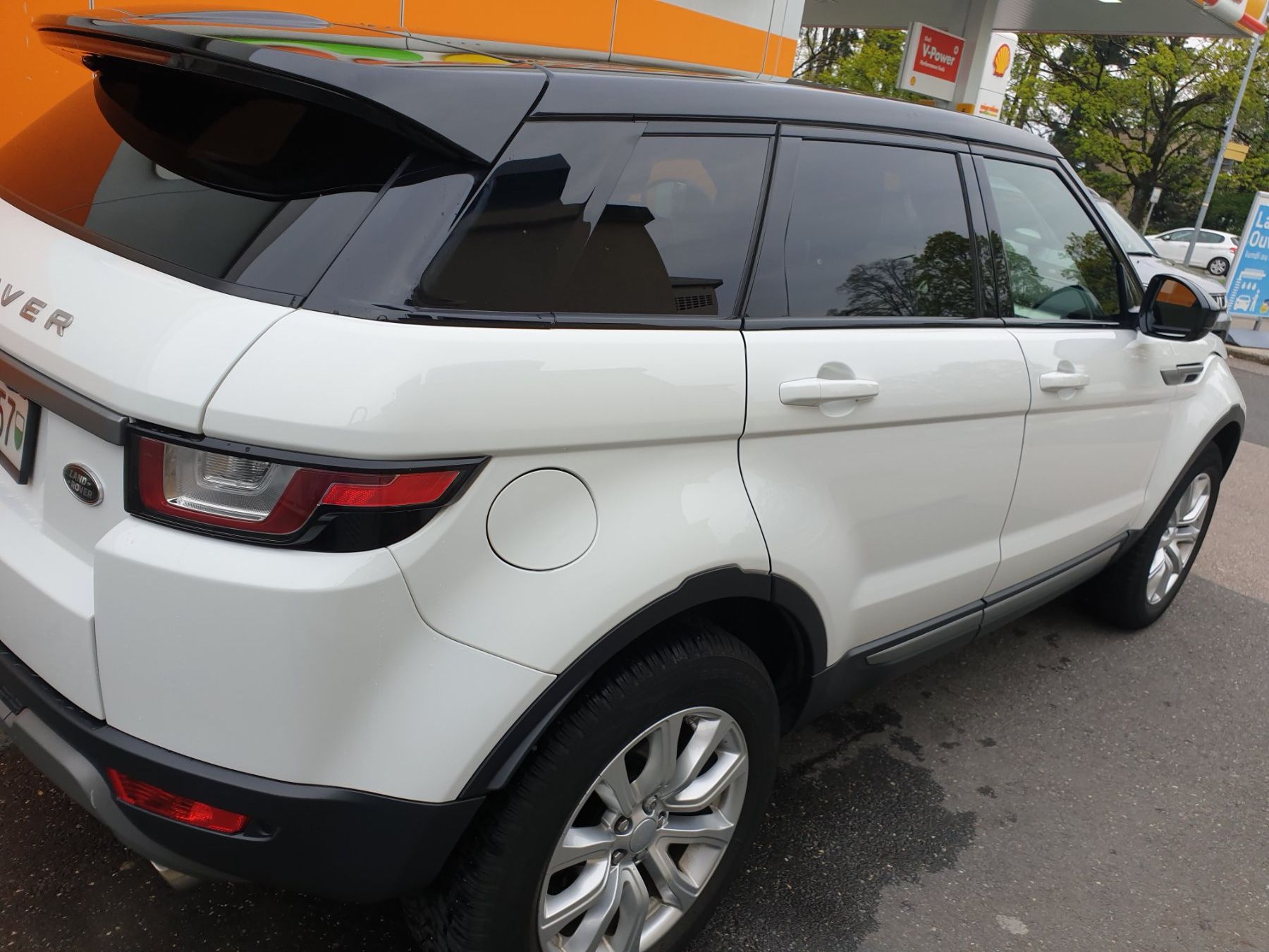 Land Rover Autos: Range Rover Evoque 2.0 Si4 2018 – Gebraucht aus Morges von lad_fg5q 1