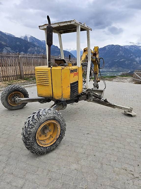 Menzi Muck Excavateurs: Menzi muck – D'occasion à Präz par Kunfi1 3