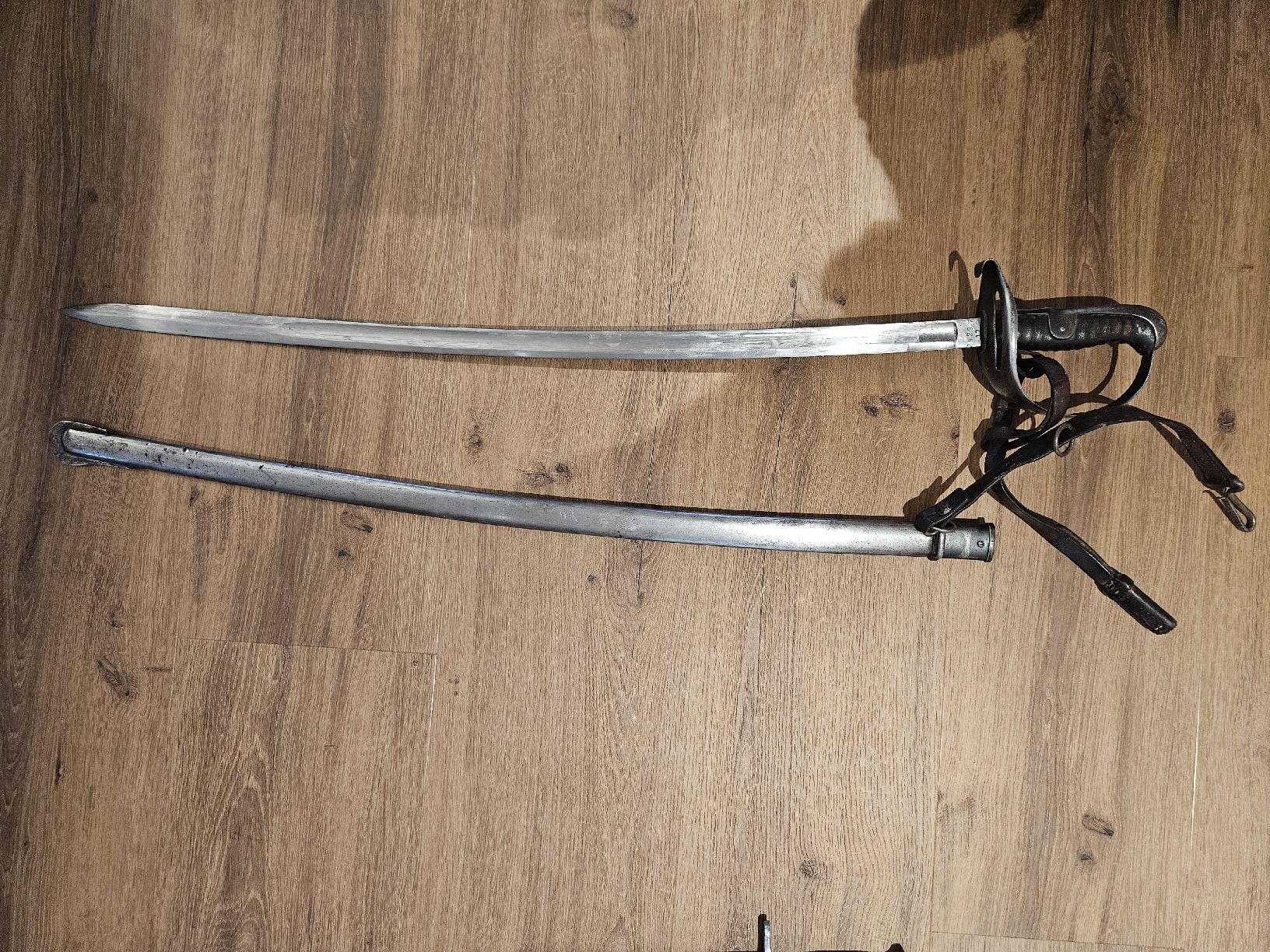 Schweizer Armee Stichwaffen: Offizierssäbel – Gebraucht aus Hasle b. Burgdorf von mir_qk9d