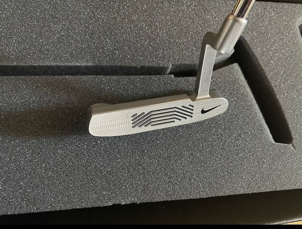 Mazze & Set: Limited Edition Nike Method Putter – Usato da Bern venduto da sil_b7py