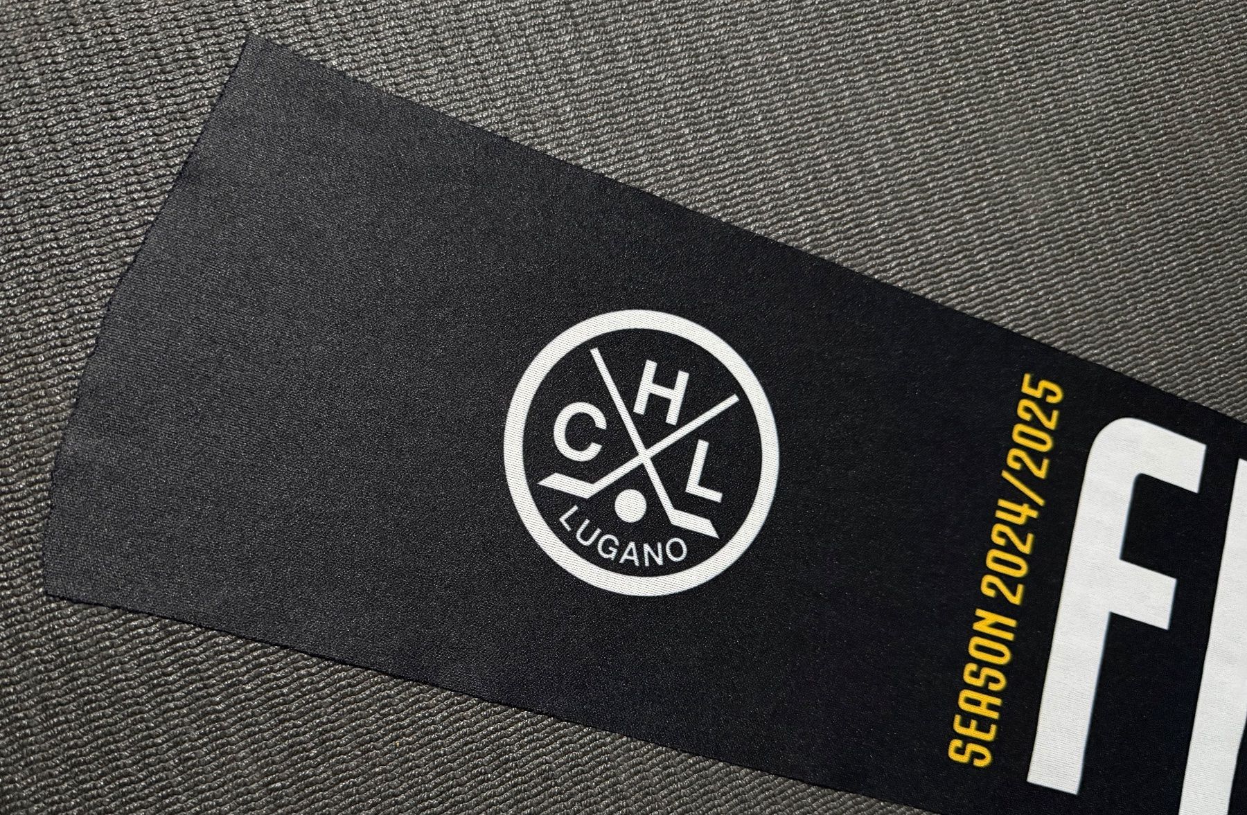 Foulard & Sciarpe: HC Lugano Schal – Usato da Contone venduto da Chaos76 2