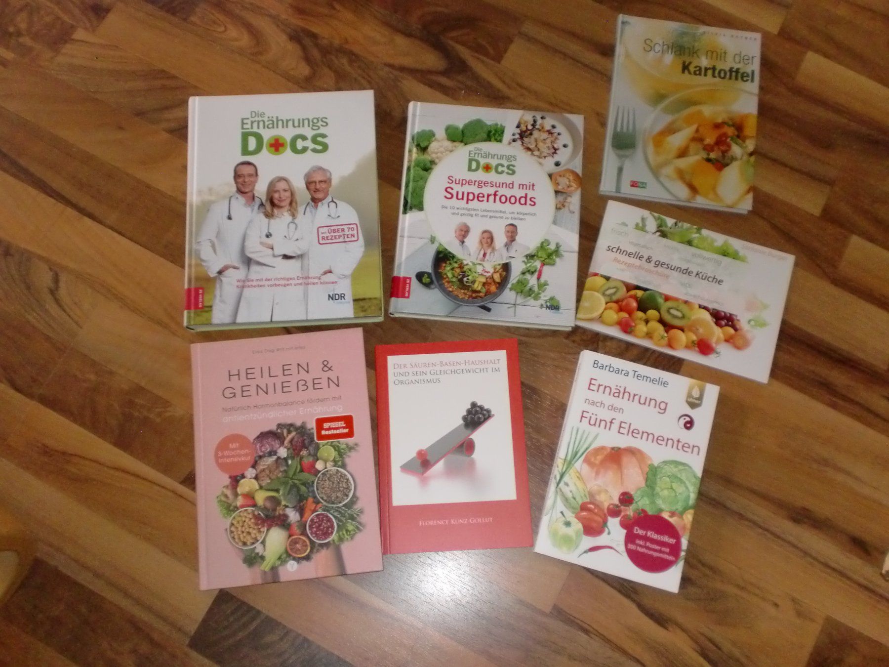 Libri: Bücherpaket: Ernährung – Usato da Hohenrain venduto da backen