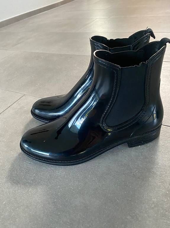 Scarpe da donna: stylische Gummistiefel – Usato da Schönenberg TG venduto da san_8qw6