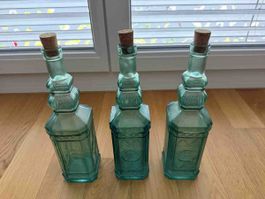 3 Antike Glasflaschen grün mit Korken neuwertig
