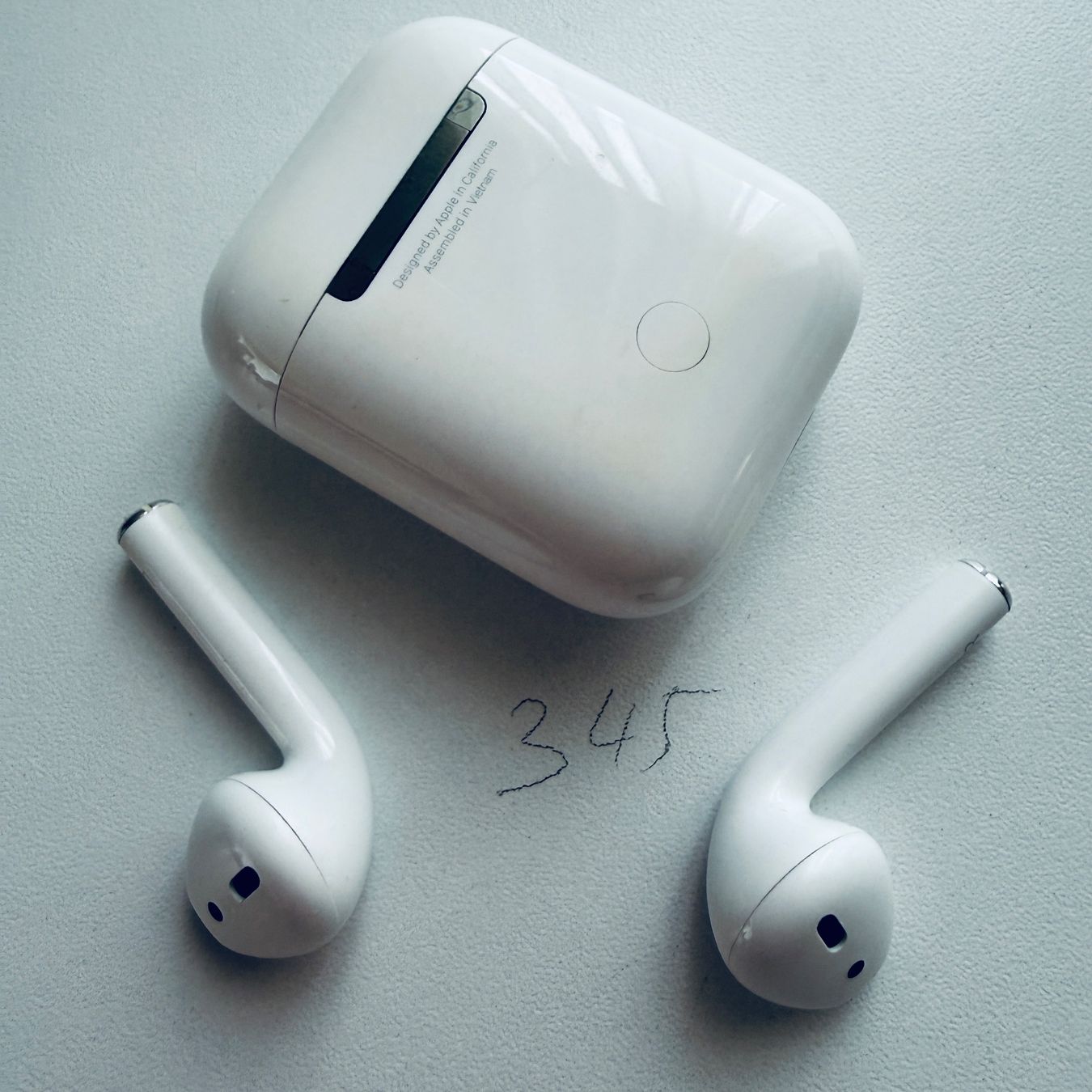 Apple Kopfhörer: Original Apple AirPods 2 Gen. Wireless Kopfhörer & Case – Gebraucht aus Basel von MY.AIRPODS.SHOP 5