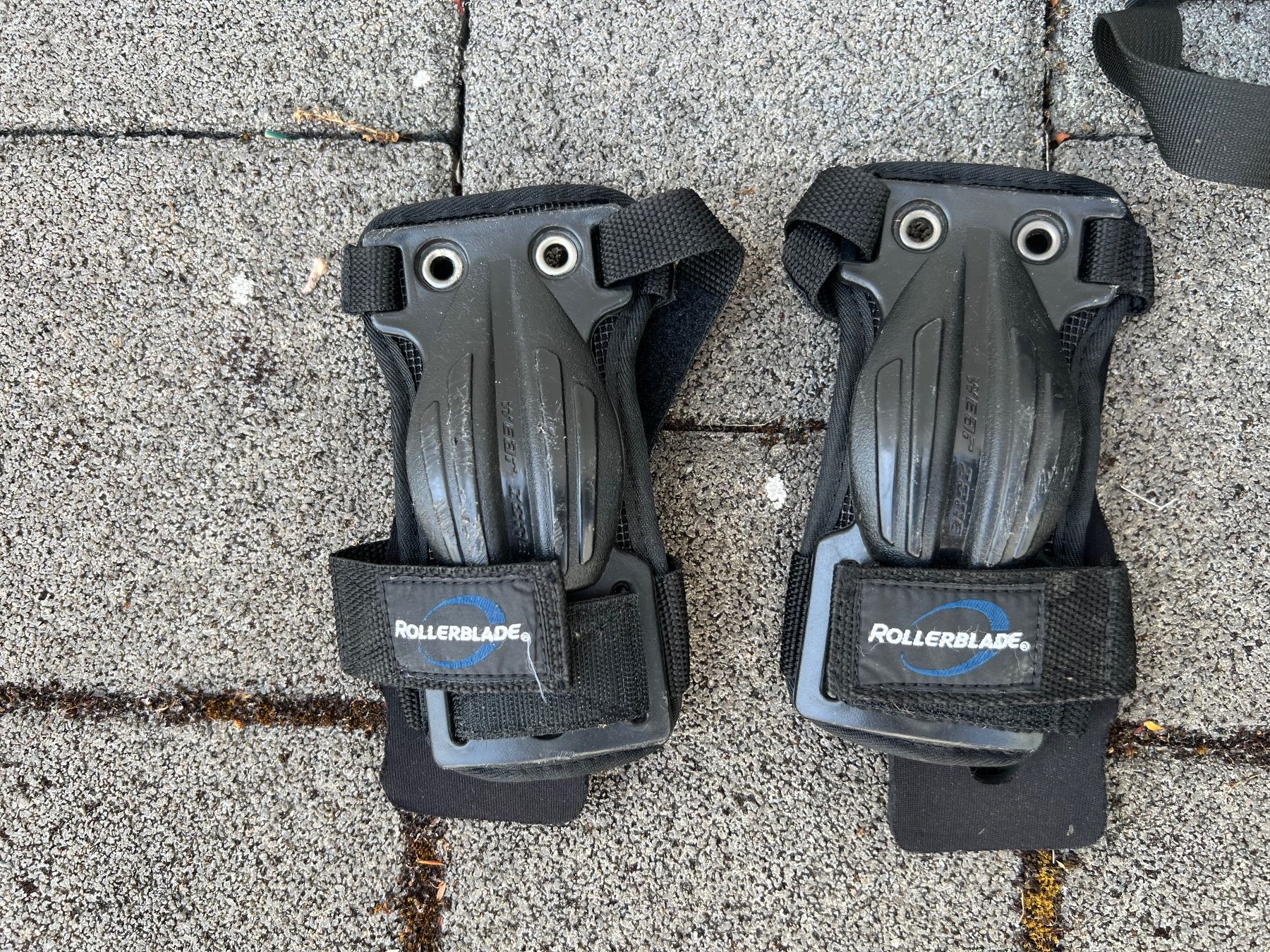 K2 Patins à roul. & inline: Rollerblades mit Protektoren, wenig gebraucht – D'occasion à Bottmingen par dan_dv62 9