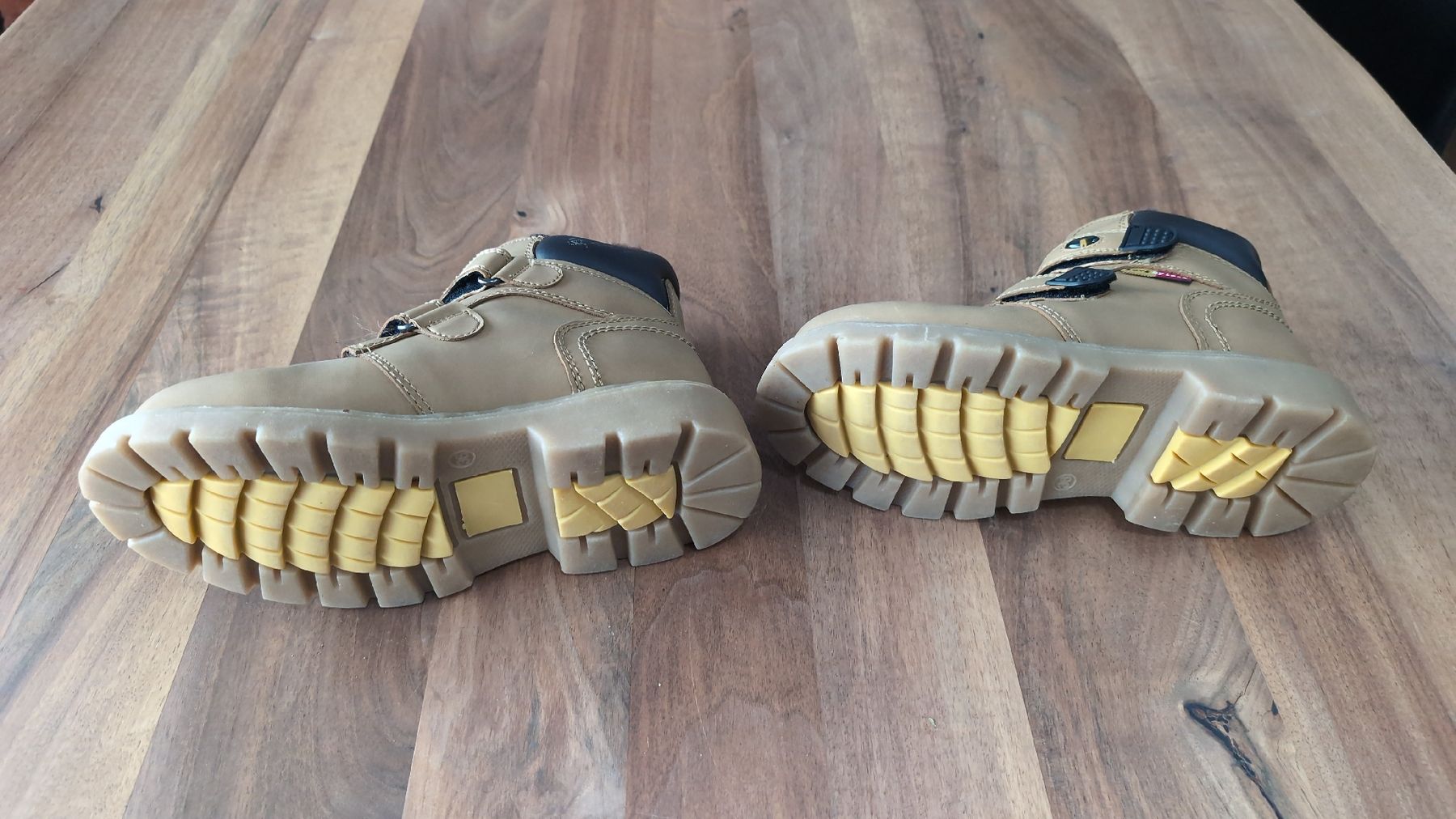 Scarpe da uomo: Winterschuhe 36 – Usato da Würenlos venduto da Wentta 1