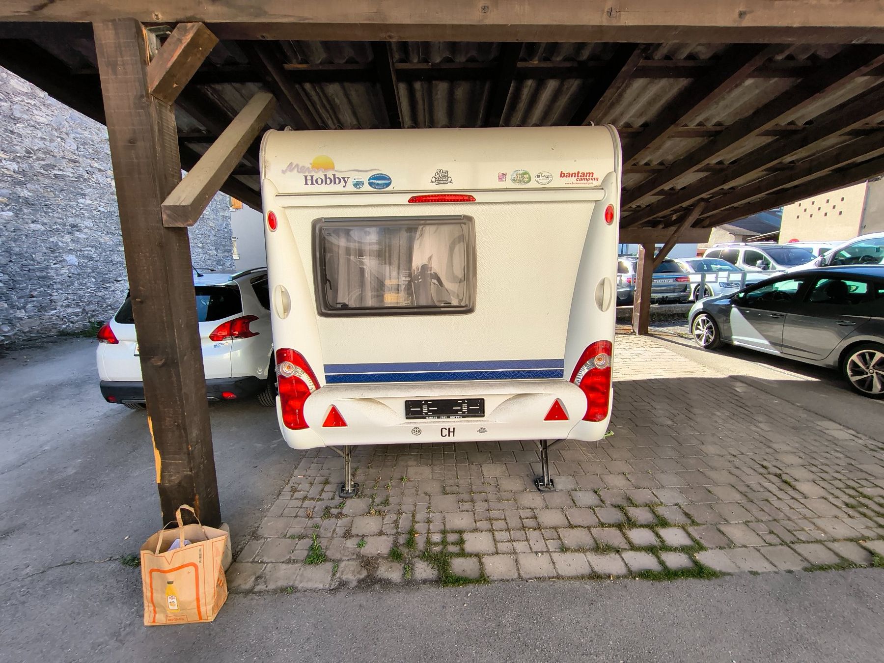 Hobby Veicoli da campeggio: vente de caravane Hobby de luxe – Usato da Ardon venduto da aur_jr5r 2