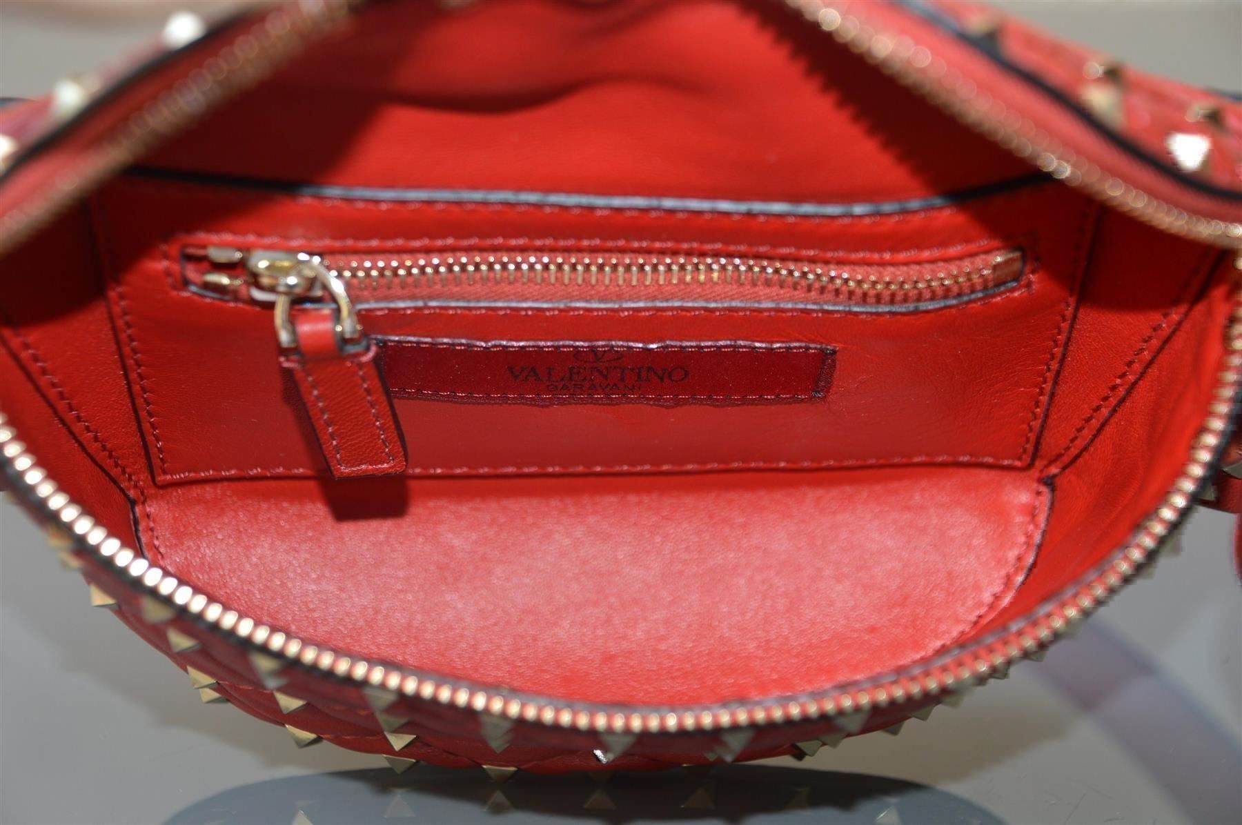 Valentino Taschen für Damen: Tasche / Sac Valentino Rockstud Banane – Gebraucht aus Collonges von Auganien 7