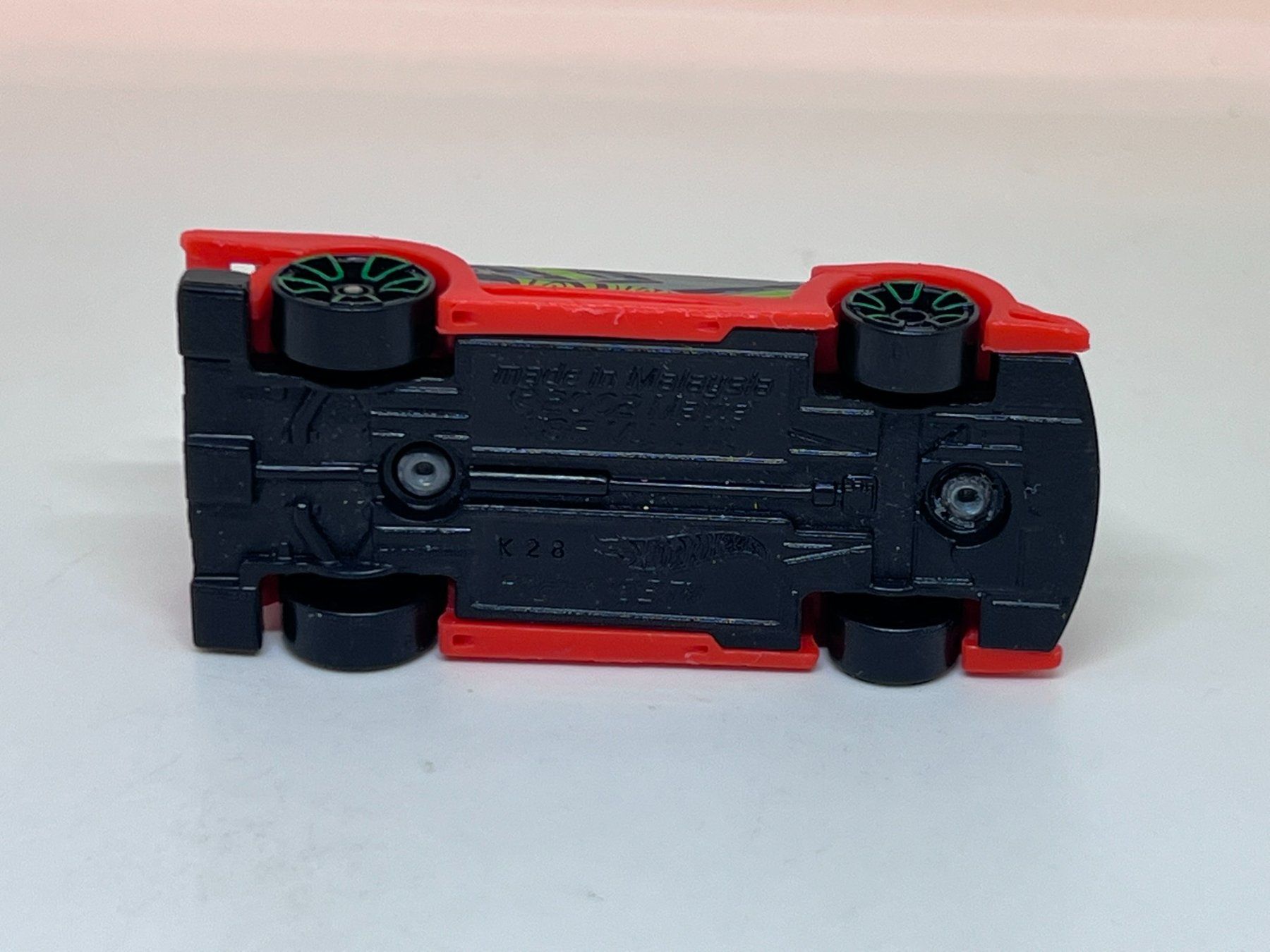 Hot Wheels Modellini d'auto: Hot Wheels Flight '03 #394 – Usato da Wildegg venduto da LaaBoutique 3