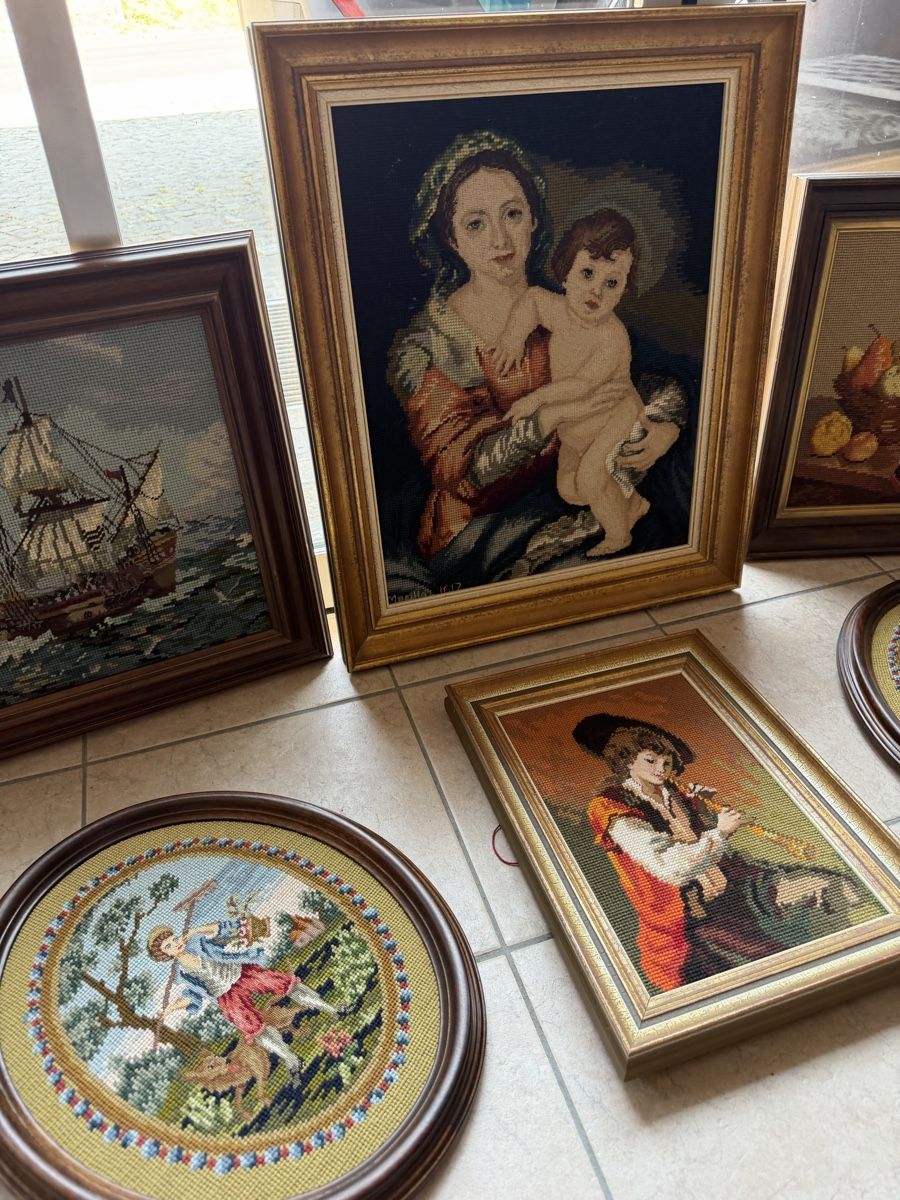 Dipinti: Bild Stickerei Sammlung – Usato da Plasselb venduto da SeislerBrocki 1