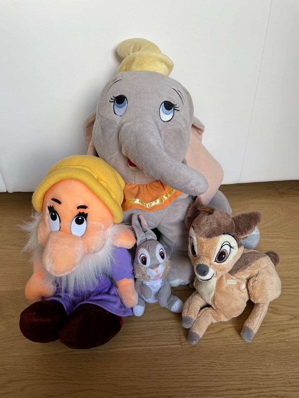 Disney Giocattoli: 4er Disney Plüsch Set – Usato da Zürich venduto da TTLM