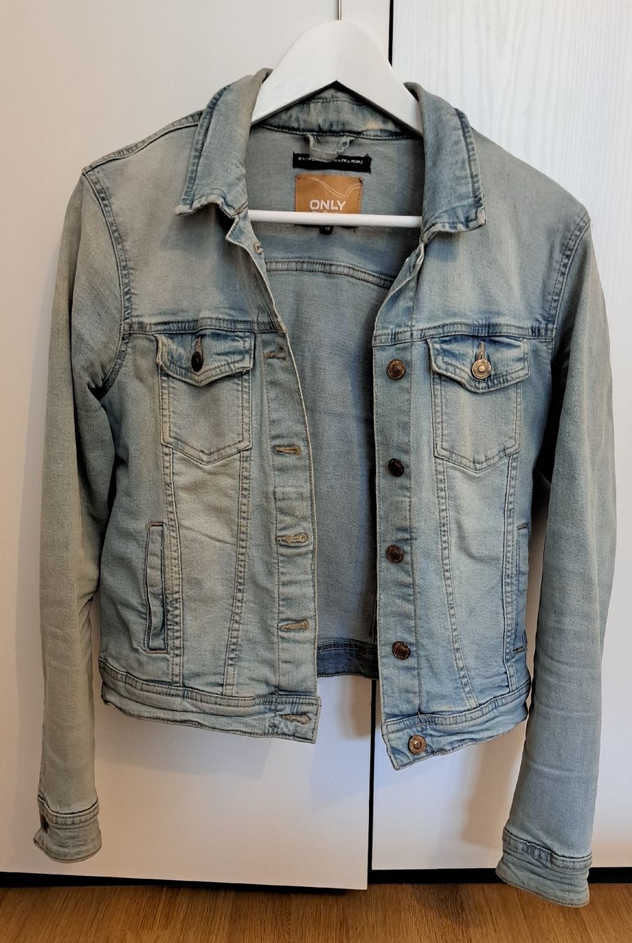 Only Giacche: Jeansjacke ONLY Grösse 38 – Usato da Menznau venduto da ALouisa