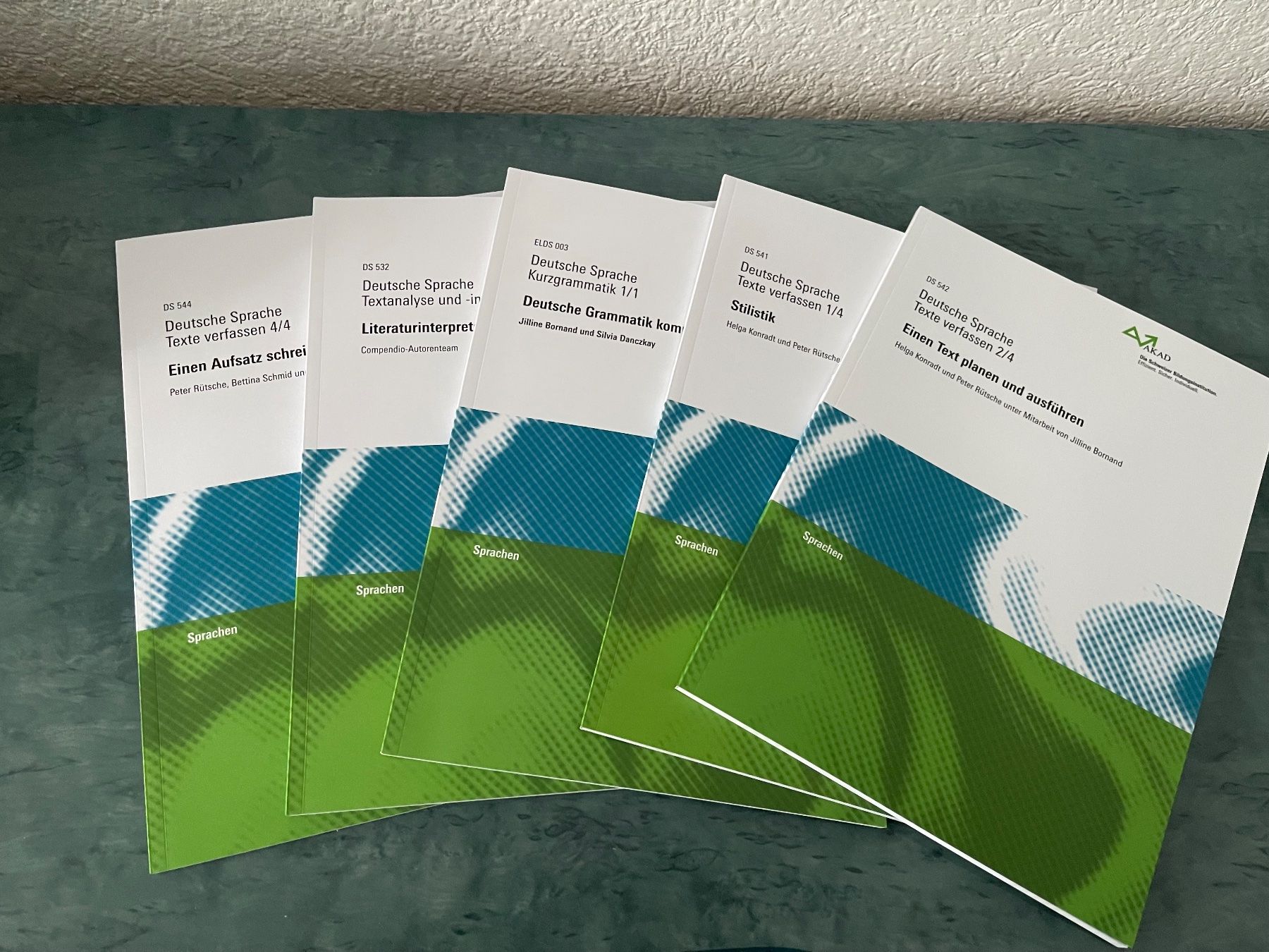 Libri: Passerelle: Komplettes Lehrmittel – Nuovo (secondo la descrizione) da Kirchdorf AG venduto da mai_d6dk 2