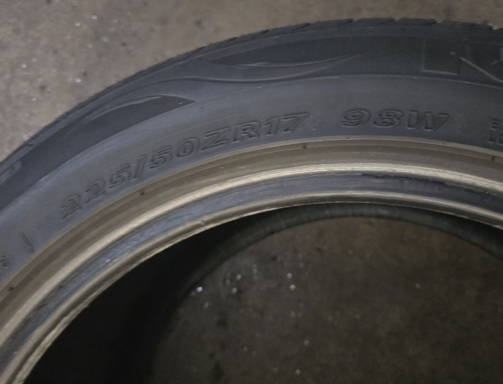 Nexen Pneus & Roues: 2 Stück 225/50R17 98W Sommerreifen 225 50 17 – D'occasion à Rickenbach SZ par Adi_1 3