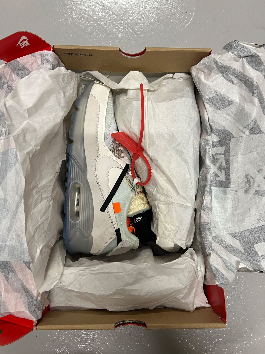 Nike Scarpe da uomo: Air Max 90 Off-White - EU 45.5 – Nuovo e nell'imballaggio originale da Bern venduto da ElevenFive 1