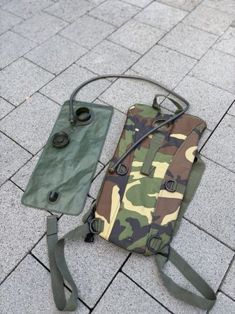Trinkrucksack KMS Camouflage mit Beutel und Schlauch
