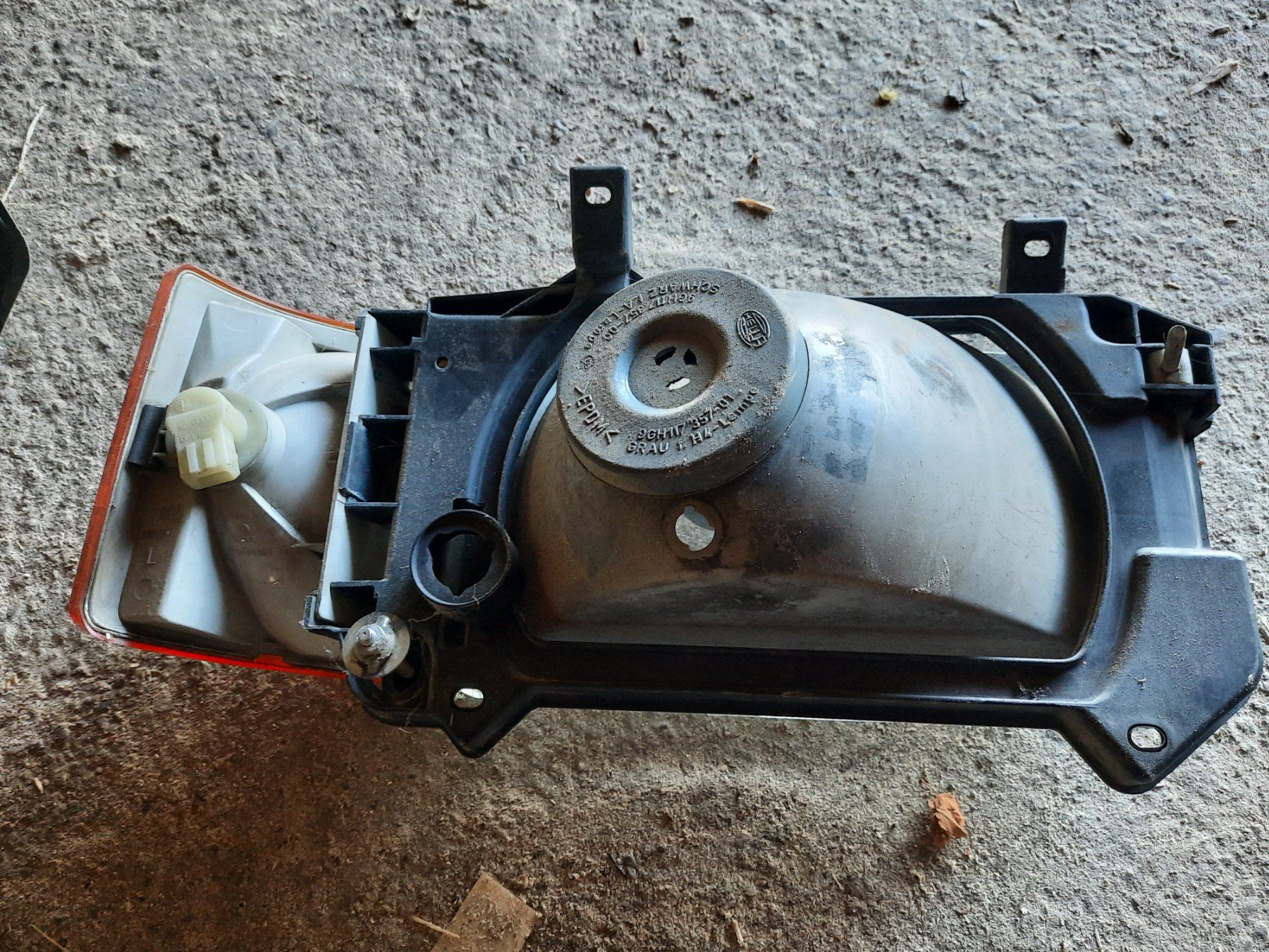 VW Fari: VW T4 scheinwerfer vorne links – Usato da La Ferrière venduto da sim_q8gs 2