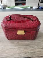 Schmuckbox in Rot
