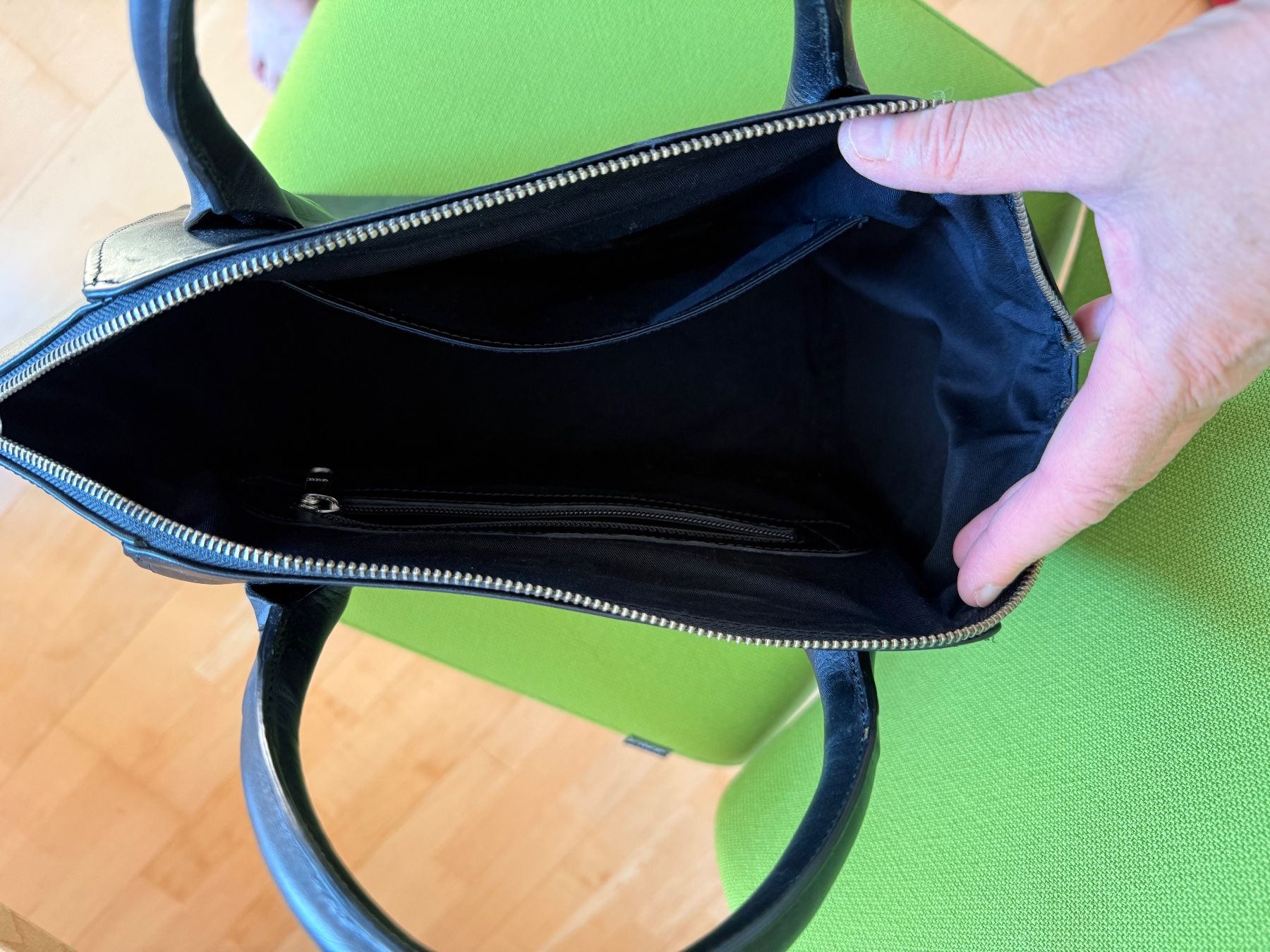 Borse da donna: Tasche von AVECNONO Zürich – Nuovo e nell'imballaggio originale da Frauenfeld venduto da Scleo 5