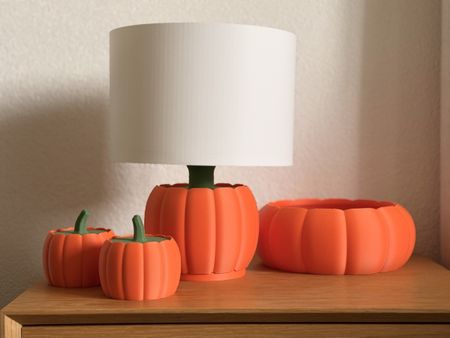 Velvet Pumpkin – Limited Edition | Lampe & Kürbis-Deko-Set