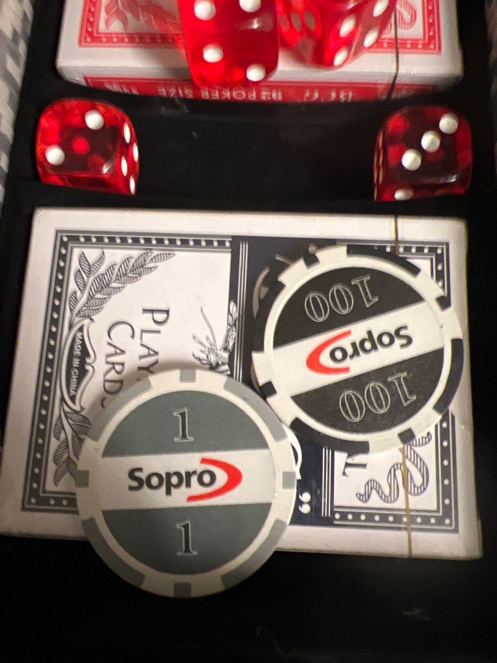 Giochi: Pockerset Chips mit Koffer – Nuovo (secondo la descrizione) da Egg b. Zürich venduto da SwissTradingAgency 3