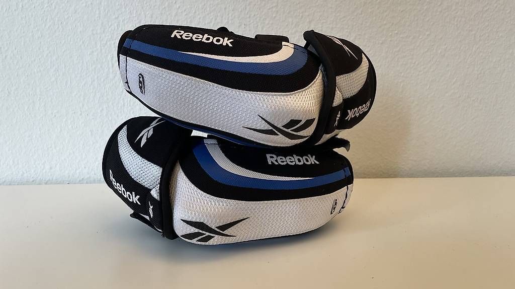 Schutz & Schoner: Reebok Eishockey Ellbogenschoner – Gebraucht aus Rapperswil SG von viv_sz77 1