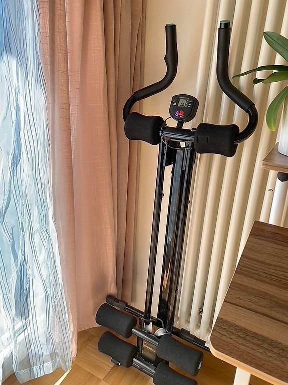 Hometrainer: Bauchtrainer für zuhause klappbar – Gebraucht aus Zürich von Pascal_2bzx 3