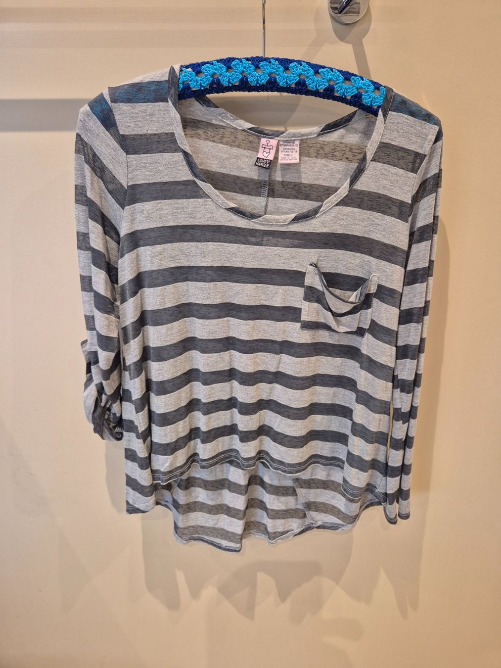 Maglioni & Felpe: Love on a Hanger Pulli, Grau/Schwarz gestreift, Gr. L – Usato da Dietikon venduto da grafad