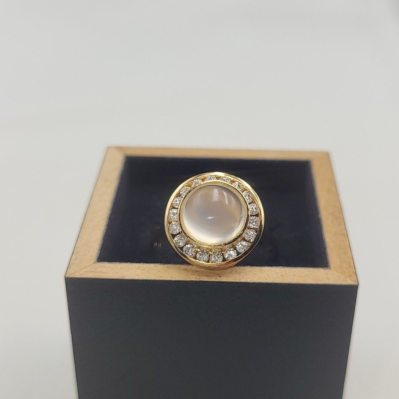 Anelli: Gold 585 Ring Mit Mondstein und steine – Usato da Wald ZH venduto da Dasilver 2