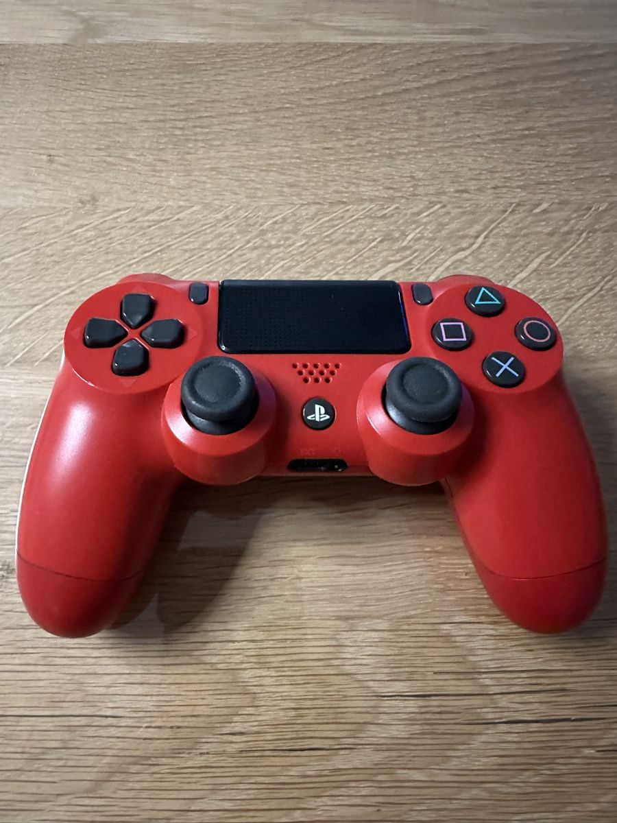 Sony Console: Sony PlayStation 4 Slim + Controller – Usato da Siggenthal Station venduto da DynamicLight 1