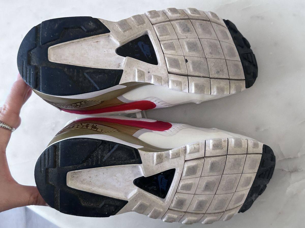Nike Damenschuhe: Nike Air Pegasus 84 Gr.37.5 Damenschuhe – Gebraucht aus Frick von Soleil4658 3