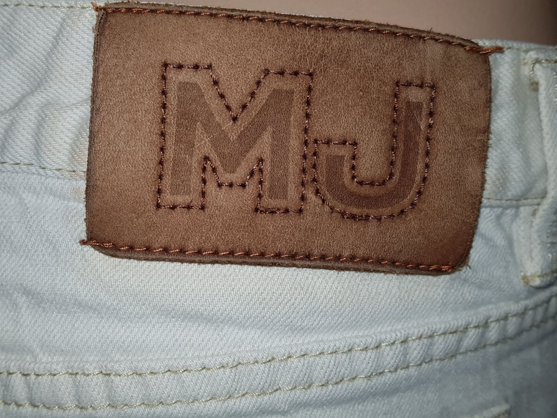 Marc Jacobs Jeans: MARC BY MARC JACOBS Jeans taille / Grosse W 27 – Gebraucht aus Cossonay-ville von Super-Price-Quality 8