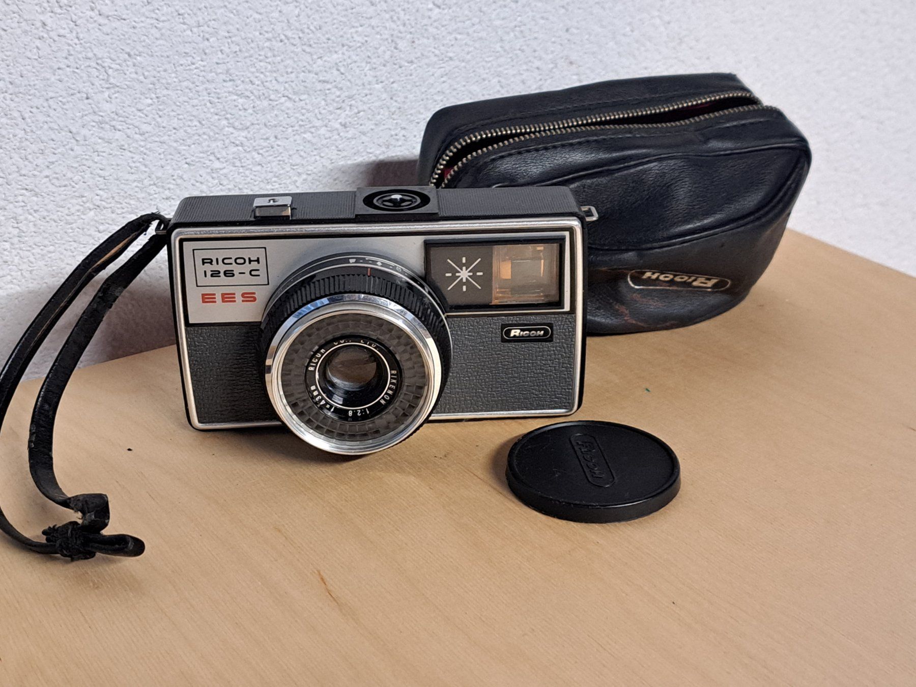 Ricoh Fotocamera: Fotoapparat Ricoh 126-C EES – Usato da Braunau venduto da Risadinho