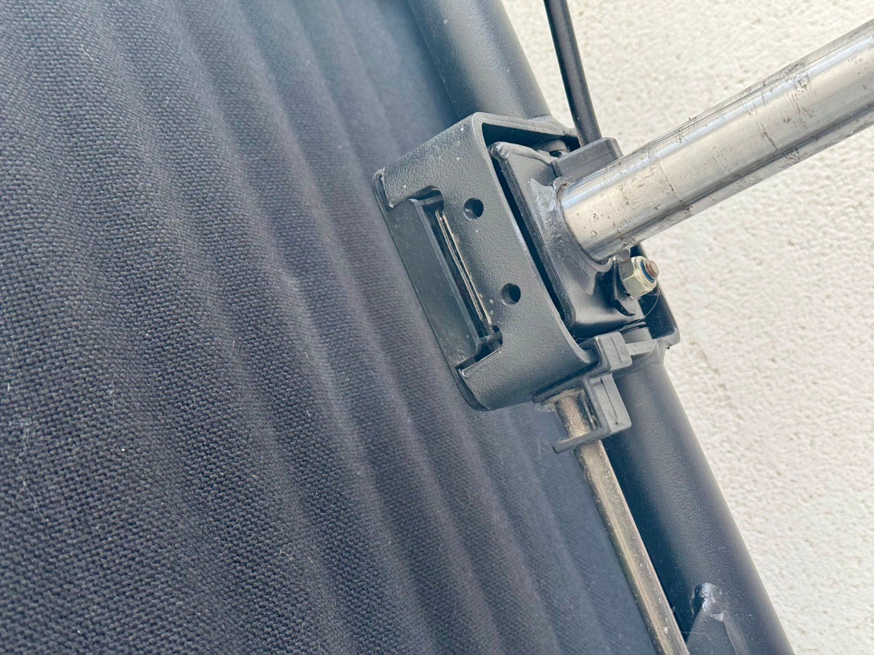 Eames Stühle: Vitra EA 117 Hopsak Nero Bürostuhl von Eames – Gebraucht aus Zürich von zimt62 6