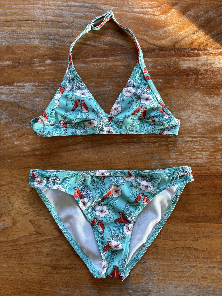 Decathlon Costumi da bagno & Bikini: Badeanzüge 8-9 jährige – Usato da Hinwil venduto da princess_12 1