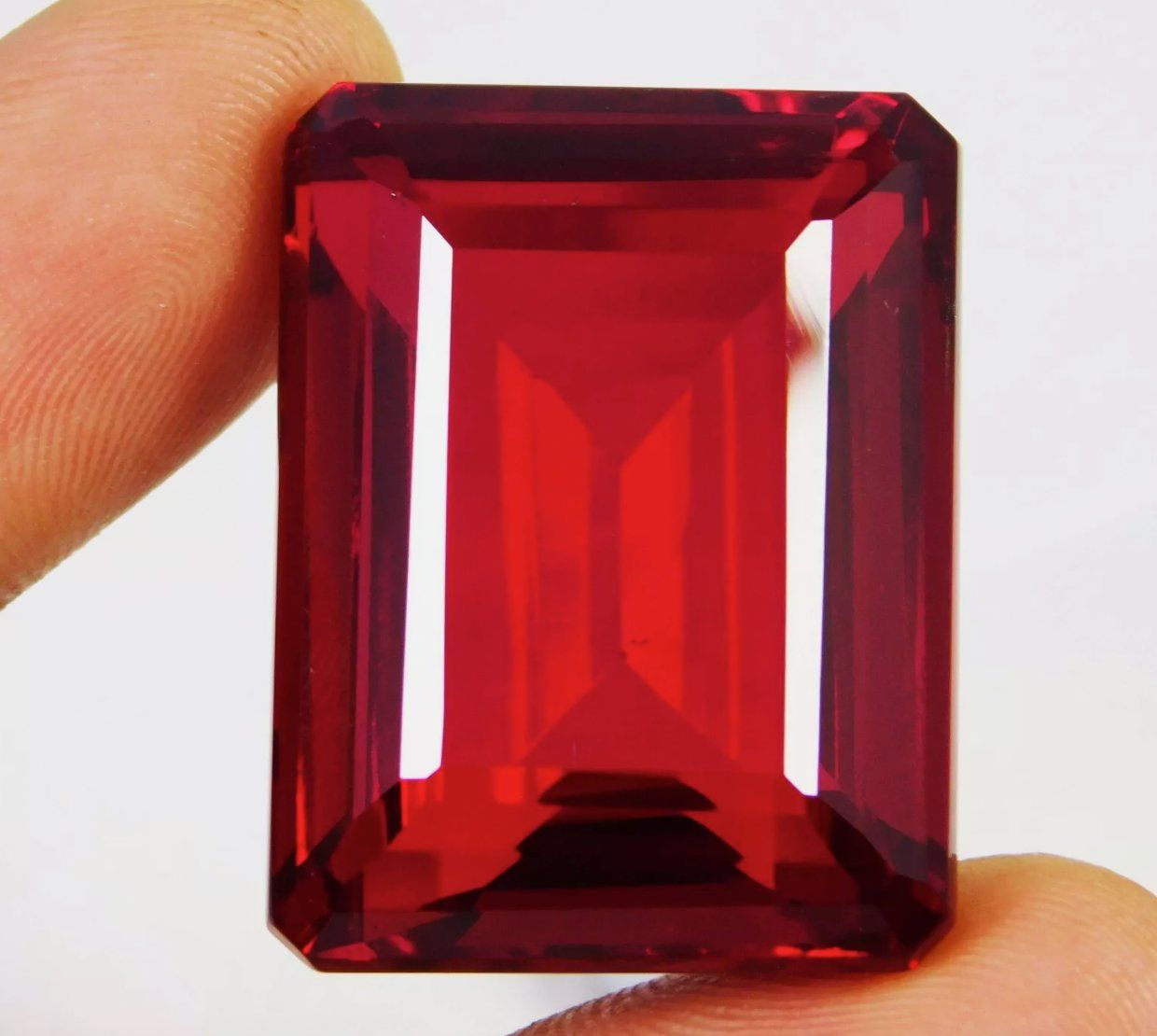 Pietre preziose: CERTIFIED 96.80 Ct – Nuovo e nell'imballaggio originale da Genève venduto da AWWA 1