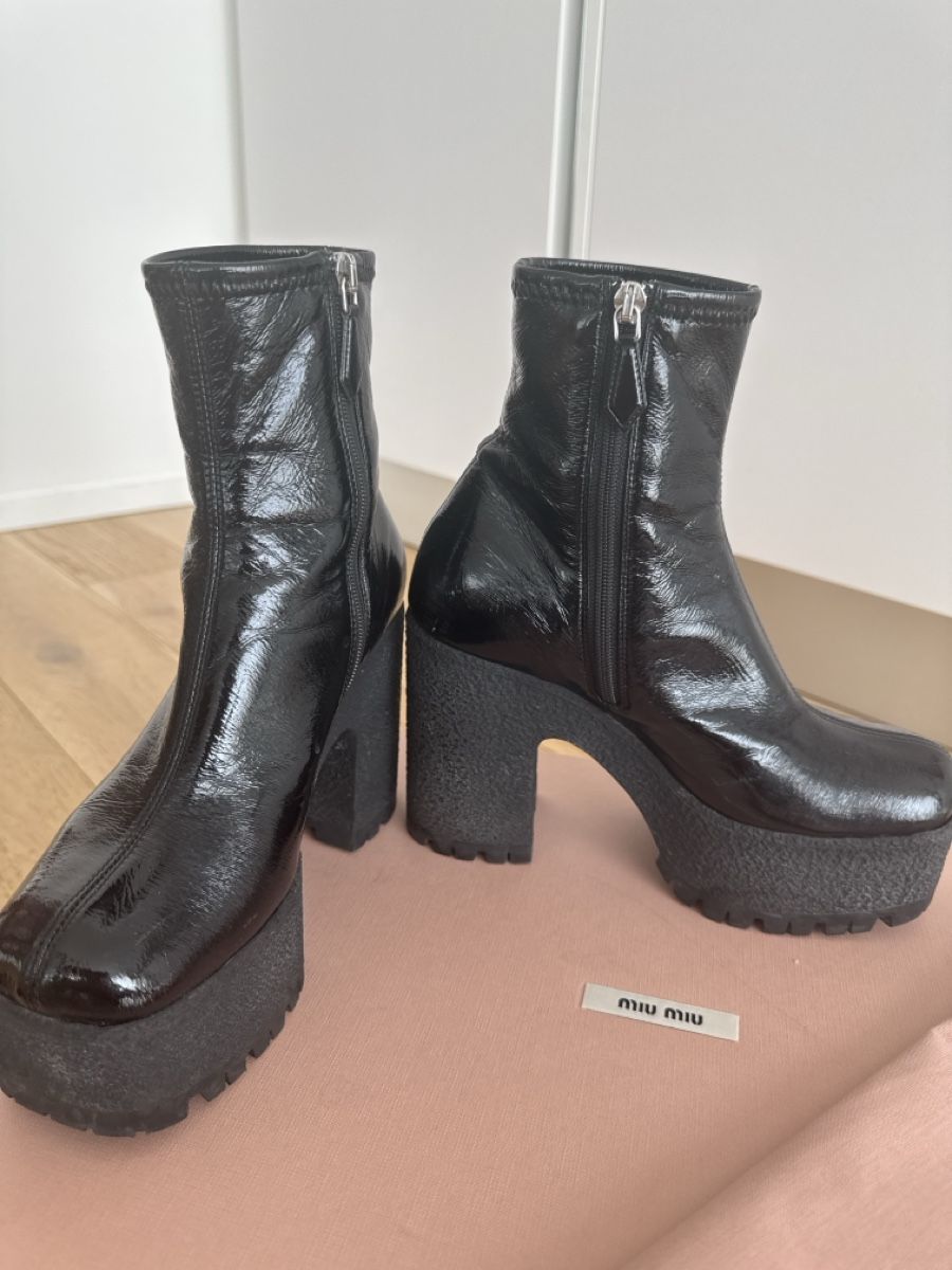 Miu Miu Scarpe da donna: Miu Miu Platform Ankle-Boots, Gr.35,5 Naplack Tech Stretch – Usato da Zürich venduto da IrinaIris 2