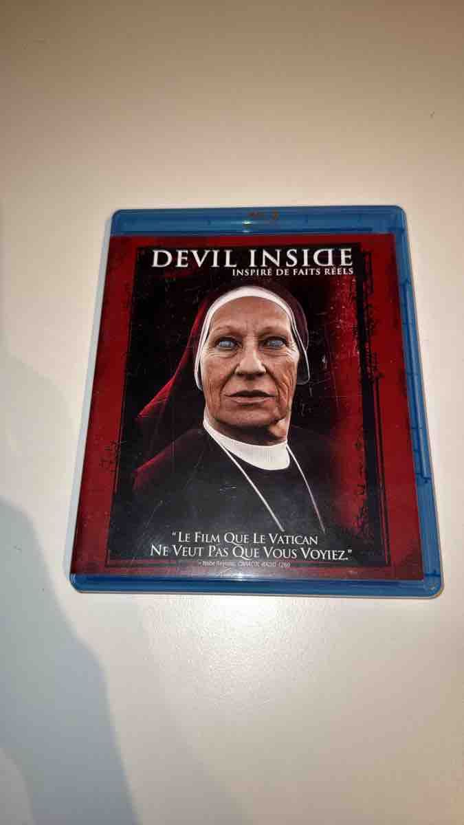 Tous les DVDs: The Devil Inside Blu-ray Film – D'occasion à Bionnens par yet_rzc2