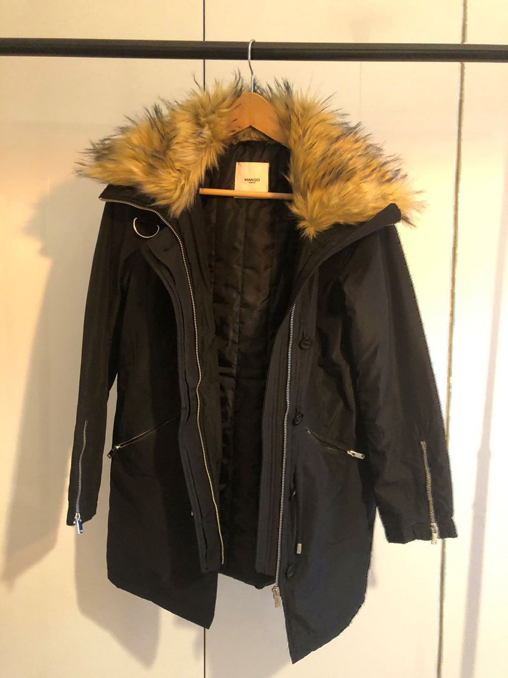 Mango Giacche: Mango Jacke mit Kunstfell – Nuovo (secondo la descrizione) da Grenchen venduto da iagiag 1