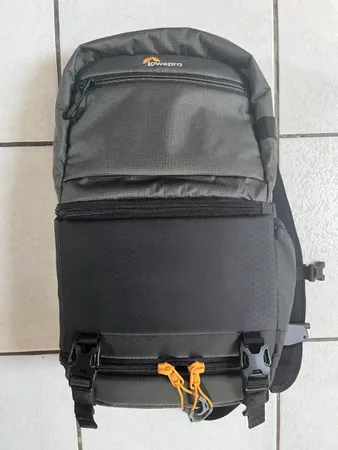 Lowepro Slingshot SL 250 AW III + Peak Design Capture
