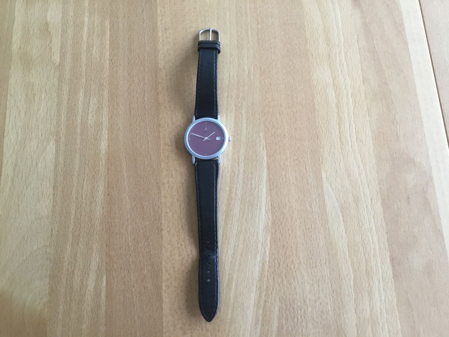 Swiss Orologi: Mercedes-Benz Uhr – Difettoso da Kerzers venduto da Georges3210