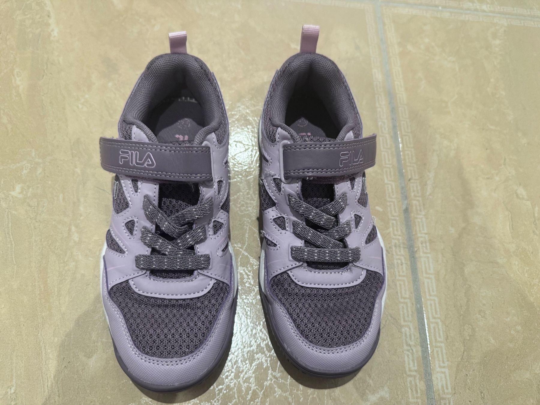 Fila Scarpe per ragazze: Fila NWT Sneakers, 33 – Nuovo (secondo la descrizione) da Klingnau venduto da Markus14 2
