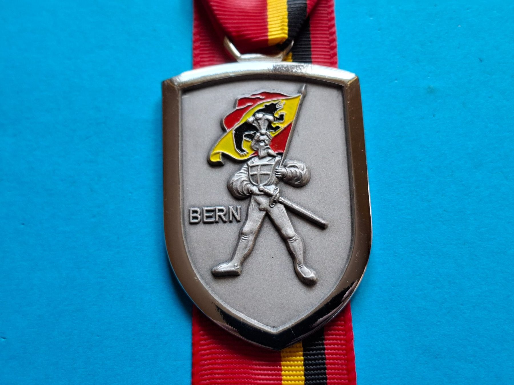 Medaglie: Bern Bannerträger (A125) – Usato da Schwanden GL venduto da Suvorov