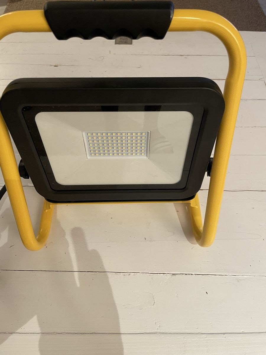 Lampes: Arbeitsleuchte LED – D'occasion à Uster par mah_bqf8